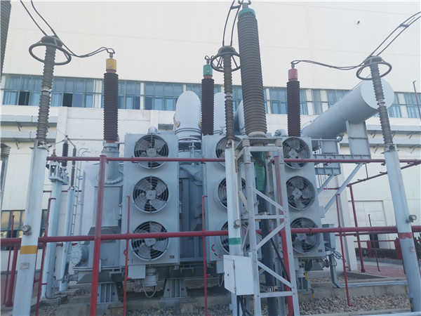 æˆ‘å…¬å¸æ‰¿æŽ¥é¾å£å—å±±é›†åœ˜SFP11-400000/220KVAè¶…é«˜å£“é›»åŠ›è®Šå£“å™¨ç¶­è­·ä¿é¤Šç¾å ´ã€‚
