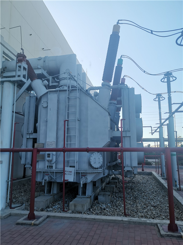 æˆ‘å…¬å¸æ‰¿æŽ¥é¾å£å—å±±é›†åœ˜SFP11-400000/220KVAè¶…é«˜å£“é›»åŠ›è®Šå£“å™¨ç¶­è­·ä¿é¤Šç¾å ´ã€‚